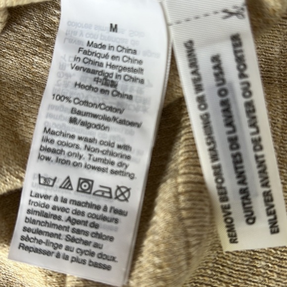 J Crew 3 button long sleeve Men’s medium sweater, 100% cotton, light beige/cream - Picture 6 of 10